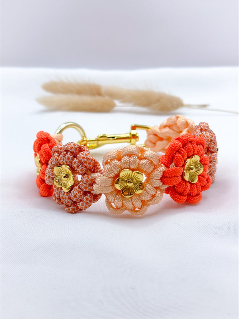 Peachy Dreams - Blütenhalsband Flora Standard - Orange - Peppaw Dogshop